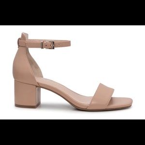 Kelly & Katie Low Block Heel Beige Leather Sandals Size 7